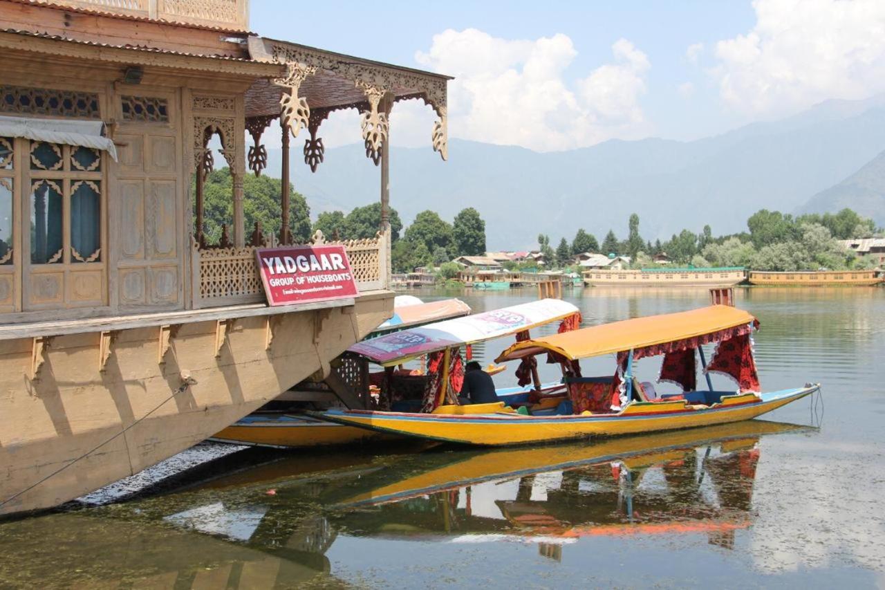 Yadgaar Houseboats Srīnagar Exterior foto